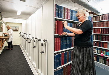museum-shelving Museum Library Shelving